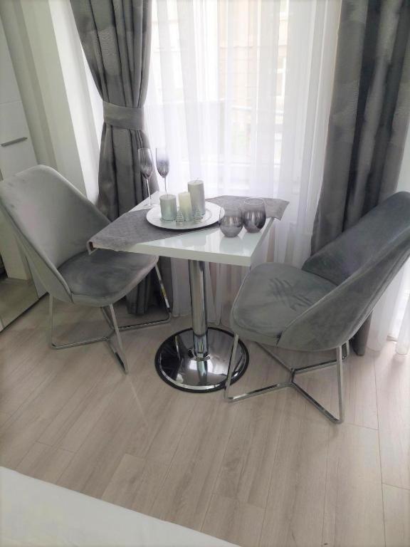 City Lux Square Apartment Скоп'є Екстер'єр фото